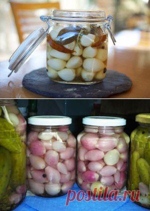 Маринованный чеснок