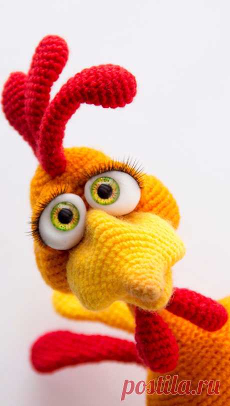 PDF Сеня Петухов крючком. FREE crochet pattern; Аmigurumi doll patterns. Амигуруми схемы и описания на русском. Вязаные игрушки и поделки своими руками #amimore - Петух, петушок, cock, rooster, hahn, pau, coq, hanen, kohout, polla, gallo, kogut, bird. Amigurumi doll pattern free; amigurumi patterns; amigurumi crochet; amigurumi crochet patterns; amigurumi patterns free; amigurumi today.