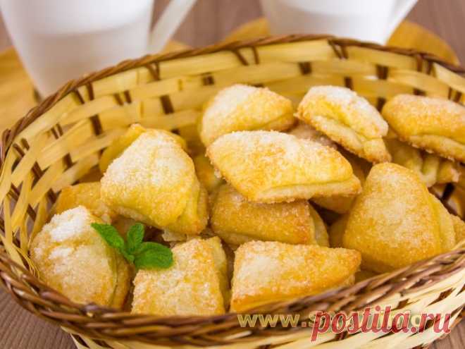 Это печенье знакомо многим еще с детства. Печенье очень вкусное! Нежное, с хрустящей корочкой.