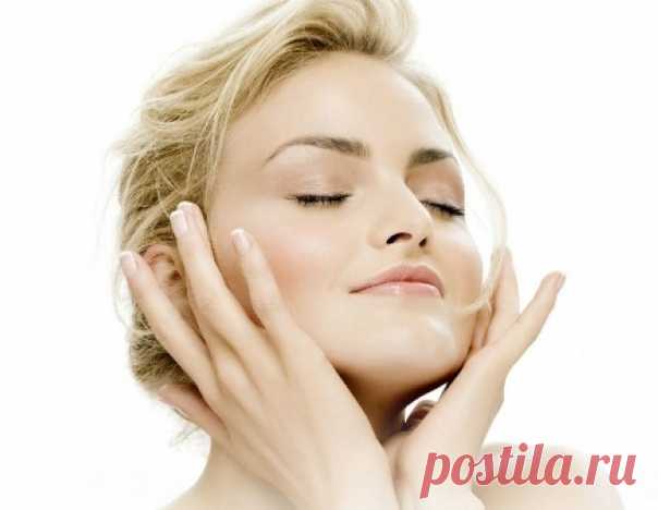 Кожа становиться как у младенца, словами не передать! ОБЯЗАТЕЛЬНО ПОПРОБУЙТЕ эту маску!
⠀
Ингредиенты:
- 3 столовых ложки сухих овсяных хлопьев;
- 1 пакет ромашкового чая;
Показать полностью…