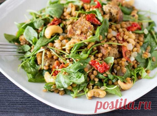 Салат с нутом и пекинской капустой 