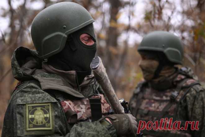 В МО РФ заявили об уничтожении на аэродроме Днепр склада авиасредств ВСУ. Российские военные также уничтожили стоянку авиационной техники ВСУ на аэродроме Миргород.