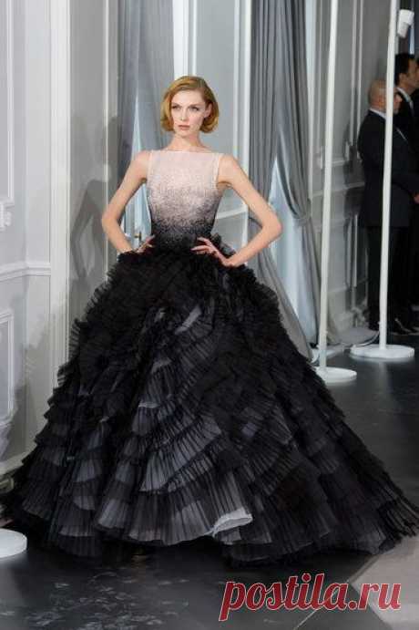 Christian Dior Spring 2012 Couture