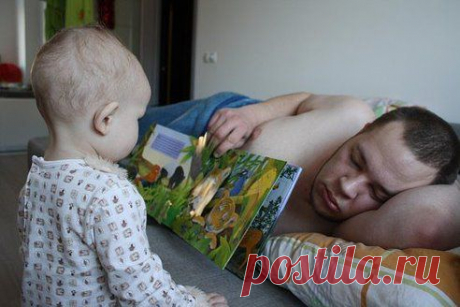 Ребёнок спрашивает : - Мам, у папы есть родители?.. - Конечно, есть... бабушка Валя и дедушка Витя... И тут гениальный вопрос: - А зачем они его нам отдали?...)))