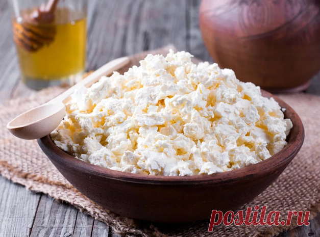 Всегда покупаю творог с запасом, расскажу какую вкуснятину готовлю из него к чаю: эти рецепты любимые в нашей семье
✨Здравствуйте, меня зовут Оксана! Рада приветствовать всех, кто заглянул на мою страничку. Большое спасибо, что находите время читать мои рецепты! Буду благодарна вашим комментариям и подписке👍! ✅👌Ищете что можно такое вкусное испечь к чаю на основе творога, тогда именно сейчас вы точно заглянули по адресу! На своём канале я часто публикую различные рецепты самой разнообразной […
