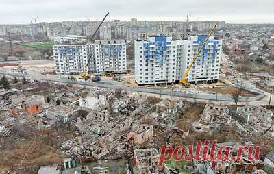 ВСУ выпустили три дальнобойные ракеты в направлении Мариуполя. В представительстве ДНР в Совместном центре контроля и координации вопросов, связанных с военными преступлениями Украины, не уточнили их тип, места прилета и последствия