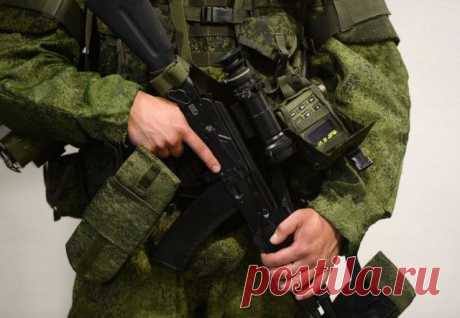 &quot;Ратник&quot; начинает и выигрывает
RUS: &quot;RATNIK&quot; (Old Rus: WARRIER) INF KIT 
(aka PERSL COMBAT SYSTEM)