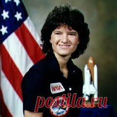 Сегодня 23 июля в 2012 году умер(ла) Салли Райд-США-3-я ЖЕНЩИНА-КОСМОНАВТ, ПОБЫВАВШАЯ В КОСМОСЕ ПОСЛЕ ТЕРЕШКОВОЙ И САВИЦКОЙ.