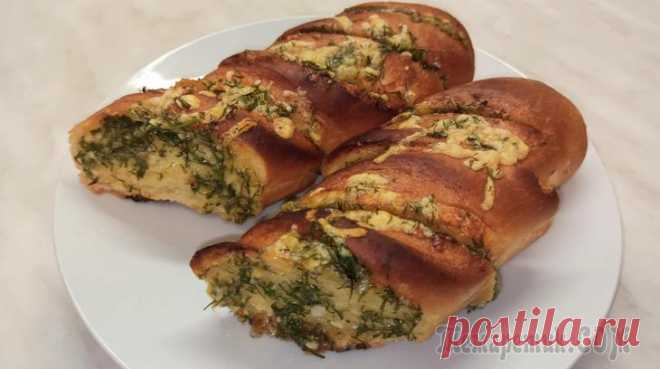 Хрустящий батон с сыром,маслом и чесноком в духовке Предлагаю приготовить невероятно вкусную и сытную закуску! Ароматный чесночный батон пропитанный маслом с хрустящей сырной корочкой.Вкусная закуска к завтраку,ужину или неожиданно нагрянувшим гостям.И...