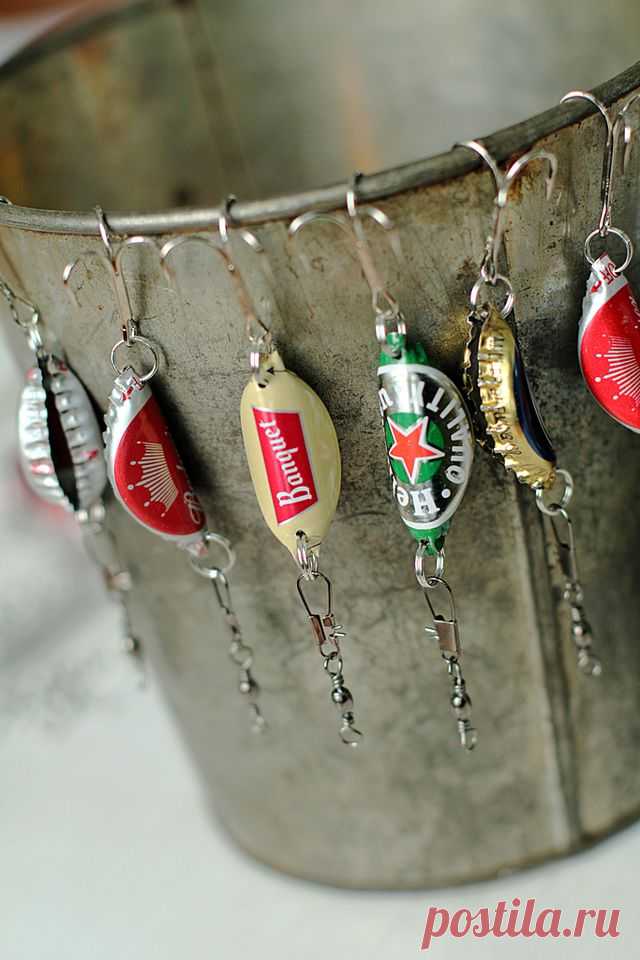 bottle cap fishing lures {handmade christmas presents for men} | 2 Little Hooligans | Bloglovin’