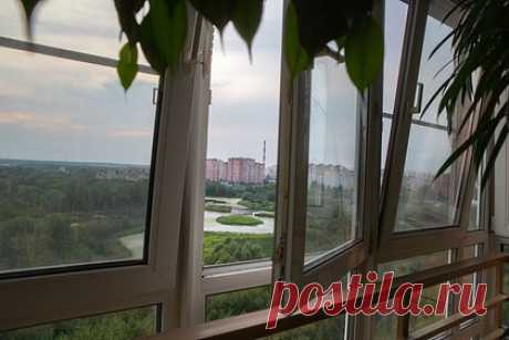 Москвичи бросились скупать квартиры в новостройках. Москвичи проявляют повышенный интерес к новостройкам. По итогам августа эксперты столичного управления Росреестра зафиксировали рекордное число сделок по договорам. Число первичных договоров по покупке жилой и коммерческой недвижимости в августе достигло 16,4 тысячи, что на 75 процентов больше, чем в августе 2022-го.