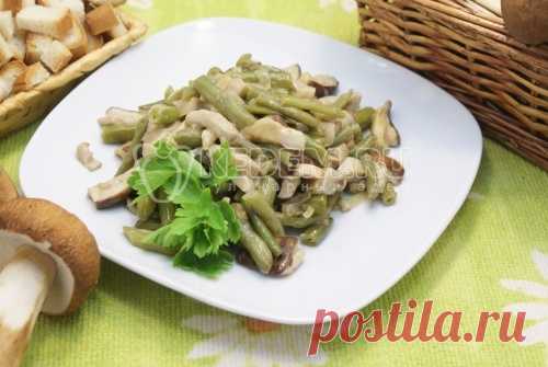 Белые грибы со стручковой фасолью