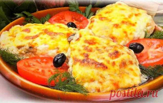 Куриное филе под грибной шубкой в духовке — легко и вкусно
Простой рецепт вкусного угощения, которое легко приготовить в любой день. Продуктов потребуется немного и все они недорогие, продаются в любом магазине. Готовое блюдо не только вкусное, но и смотрится очень аппетитно, так что если красиво оформить, то можно смело подавать на праздничный стол. Гости обязательно оценят по достоинству вкусное угощение. Есть рецепты с использованием свинины, […]
Читай пост далее на сайте. Жми ⏫ссылку выше