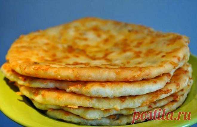 Вкусная еда - кулинарные рецепты на каждый день!: Сырные лепешки с начинкой