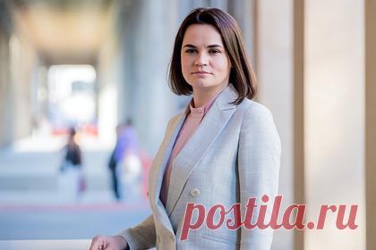 Тихановская обсудит с госсекретарем США новые санкции против Лукашенко. Лидер белорусской оппозиции Светлана Тихановская 18 июля прибыла с рабочим визитом в США. В рамках поездки она встретится с представителями администрации американского президента Джо Байдена для обсуждения новых санкций против белорусского правительства и помощи репрессированным гражданам.