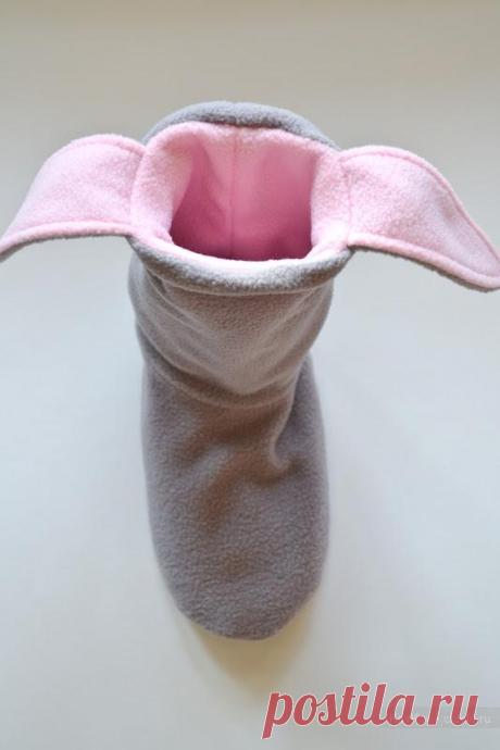 Домашние угги своими руками. Тапочки-зайчики / Шитье, вязание для детей на спицах и крючком с описанием / КлуКлу. Рукоделие - бисероплетение, квиллинг, вышивка крестом, вязание