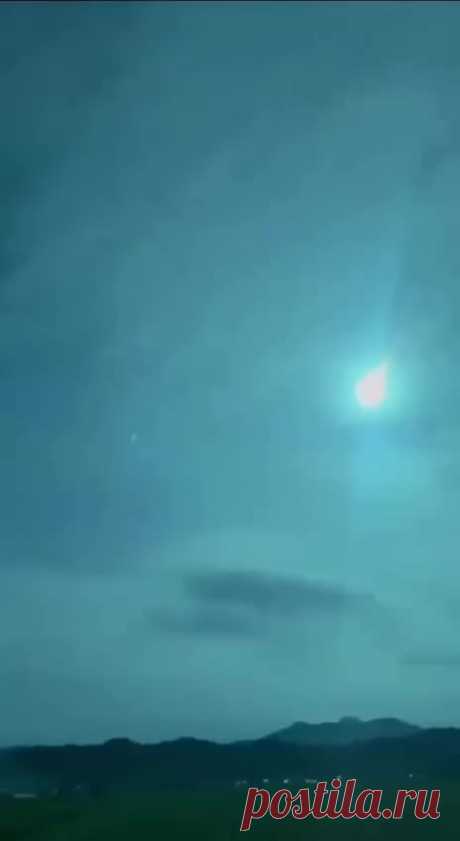 ☄ Видео падения астероида на Землю над Филиппинами. Расчеты космических агентств оказались верными.