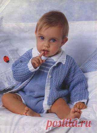 Голубой комбинезон, связанный спицами, на ребенка 1-2 лет. Описание + схемы/Для детей/Вязание/Статьи / Шитье, вязание, рукоделие, бисероплетение