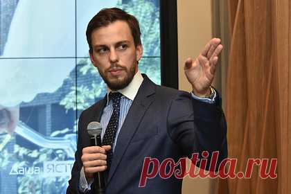 Дело основателя Group-IB связали с осужденным за госизмену офицером ФСБ. Уголовное дело о госизмене, по которому был арестован основатель Group-IB Илья Сачков, связывают с делом бывшего полковника ФСБ Сергея Михайлова, осужденного за госизмену на 22 года заключения. Сачкову вменяется передача секретных сведений иностранной разведке, которая нанесла репутационный и национальный ущерб России.