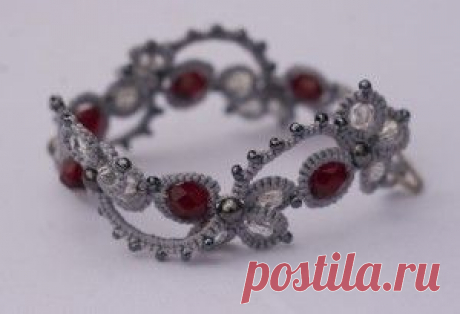 Modern looking tatting with beads | Crochet Bracelet