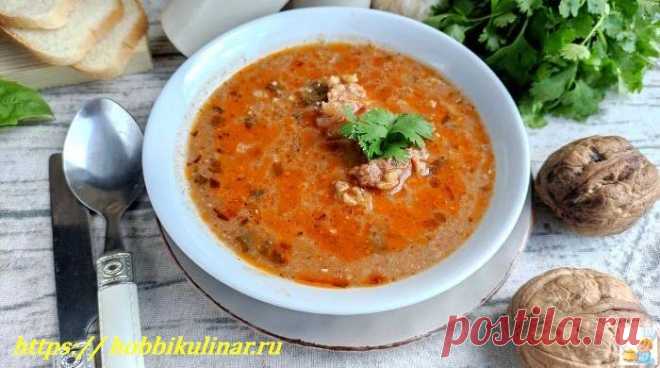 Суп харчо — классический рецепт приготовления из говядины с рисом Для Вас рецепт Грузинского супа харчо. Это классическое национальное блюдо готовится из говядины с рисом и грецкими орехами. Обязательны соус ткемали и хмели-сунели.