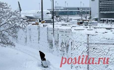 Снегопад в Европе привел к отмене сотен авиарейсов. В Германии, Нидерландах, Швейцарии из-за снегопада были перебои в работе аэропортов, в Польше и Австрии часть жителей остались без света. Снегопад дошел и до Москвы — его вызвал циклон «Оливер», зародившийся в итальянской Лигурии