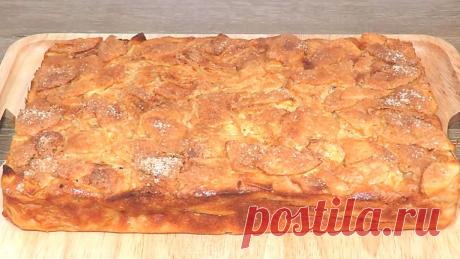 Самый классный ЯБЛОЧНЫЙ ПИРОГ: много яблок и совсем мало теста Вкусный сладкий пирог с яблоками готовится по очень простому рецепту. Пирог получается влажным и нежным, с вкусной карамельной корочкой (благодаря сахару). Тесто для этой сладкой выпечки мы будем делать на кефире. Яблок в этом пироге очень много, поэтому он получается ароматным, с насыщенным вкусом. Еще больше аромата выпечке придает корица и апельсиновая цедра в тесте. …