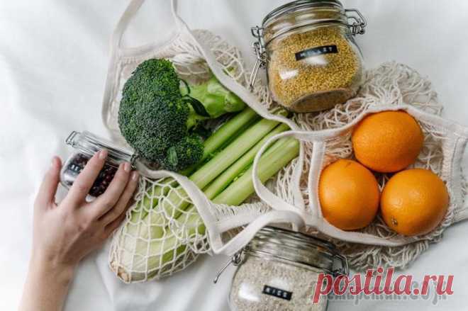 30 продуктов, повышающих гемоглобин в крови Гемоглобин отвечает за перенос кислорода через кровь. Это богатый железом белок, содержащийся в эритроцитах. Рассказываем, какие продукты повышают уровень гемоглобина и как распознать его дефицит.
Нор...