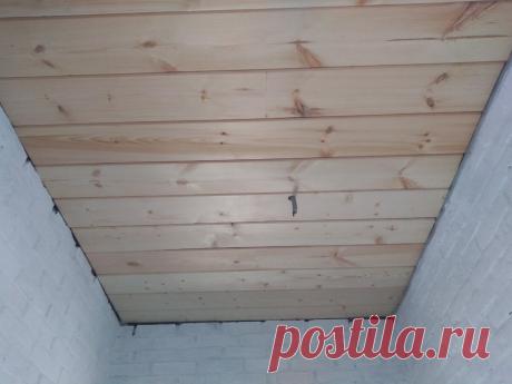 Красивое решение для отделки потолка с быстрым временем монтажа вместо ГКЛ или натяжного полотна. Что я сделал? (Варианты) | Строю для себя | Яндекс Дзен