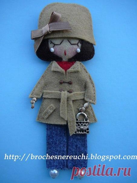 Очаровательные куколки-брошки из фетра. Идеи для вдохновения.