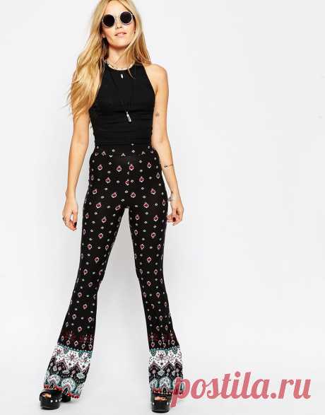 ASOS | Расклешенные брюки ASOS на ASOS
