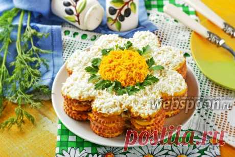 Салат-торт из крекеров с консервами закусочный