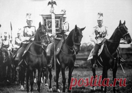 Штандарт Кавалергардского Ея Величества полка / Историческая справка