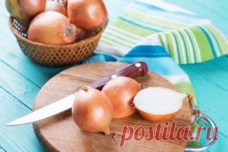 6 необычных способов применения лука, о которых вы точно не знали Вы до сих пор используете лук только в кулинарных целях и изредка лечите им простуду? А ведь он решает огромное число бытовых проблем. Представляем вашему вниманию 6 неожиданных способов применения пр…