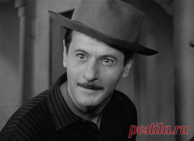 Илай Уоллак, 7 декабря, 1915
 • 24 июня 2014