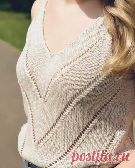 Топ от https://www.instagram.com/knittorine/