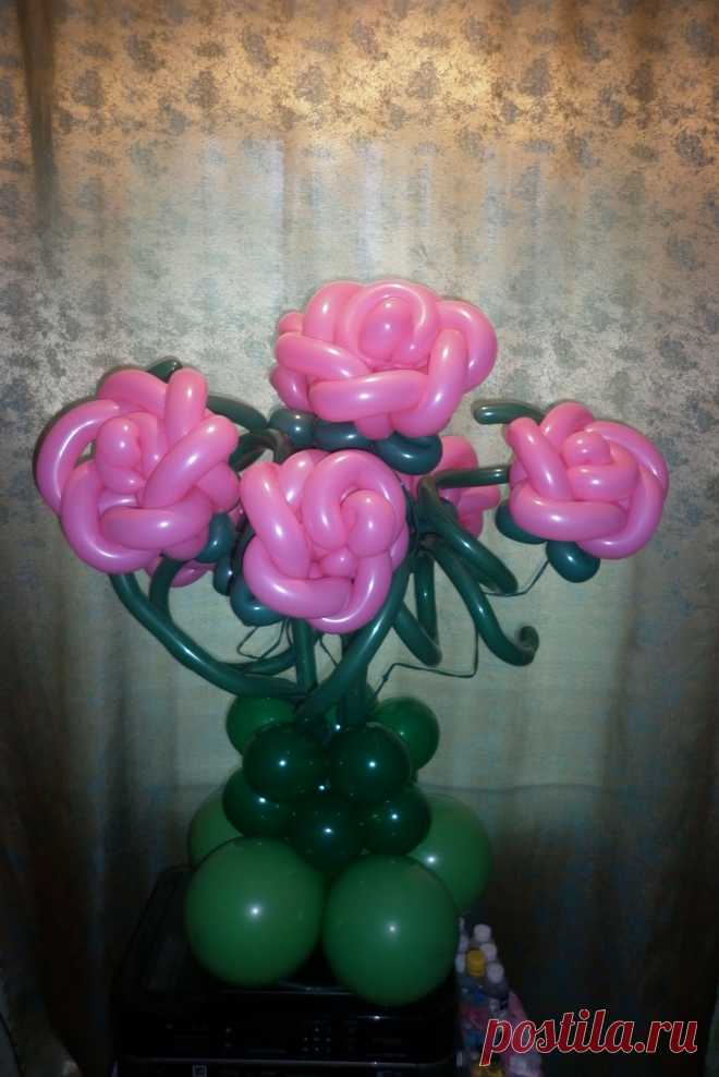 Розовый куст