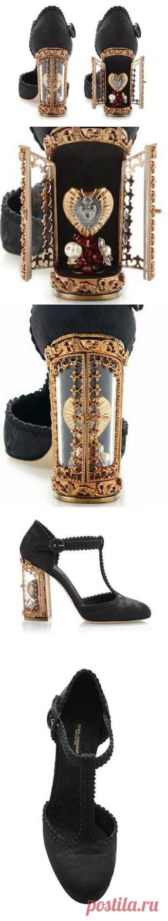 Туфли Dolce & Gabbana FALL/WINTER 2015 с открывающимися каблуками.
