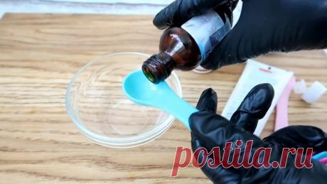 Рабочий рецепт смеси, которая сделает ваши пятки идеальными без пемзы и педикюра