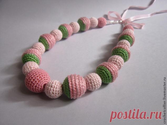Ожерелье из вязаных бусин-"розочек" | Своими руками