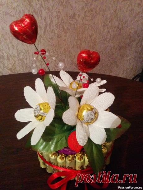 Композиция из конфет "Сладкая шкатулка" | Комплименты (мини композиции)