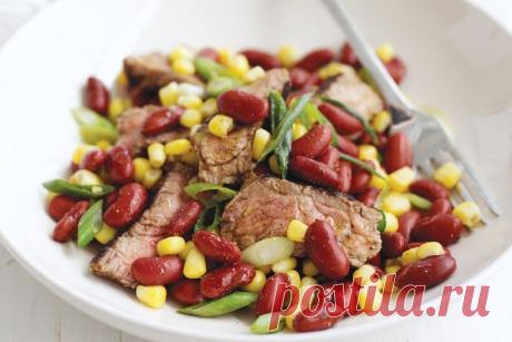 Steak, corn & red bean salad