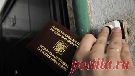 В Перми трое детей жили в наркопритоне, устроенном их матерью. В Перми судебные приставы изъяли у многодетной горожанки троих детей, которые жили в антисанитарных условиях, в наркопритоне. Об этом сообщает пресс-служба УФССП региона. Многодетная жительница Перми устроила в квартире наркопритон, ее ...