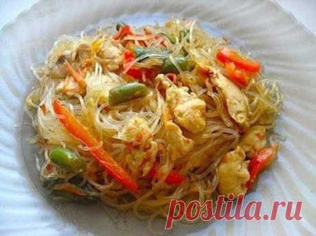 Фунчоза с овощами.