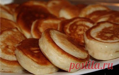 Поварешки: Пышные оладушки на кипяченом кефире - самые вкусные и пышные...