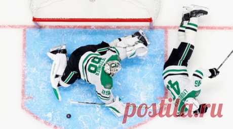 Прикоснулись к истории: Дадонов и Любушкин стали соавторами удивительного рекорда, Бобровский вновь проиграл. Голевые передачи Евгения Дадонова и Ильи Любушкина помогли «Далласу» с победы начать четвертьфинальную серию плей-офф НХЛ против «Виннипега». Россияне помогли установить феноменальное достижение Микко Рантанену — финн стал первым в истории Кубка Стэнли хоккеистом, сделавшим два хет-трика подряд в разных сериях плей-офф. «Флорида» Сергея Бобровского и Дмитрия Куликова проиграла…