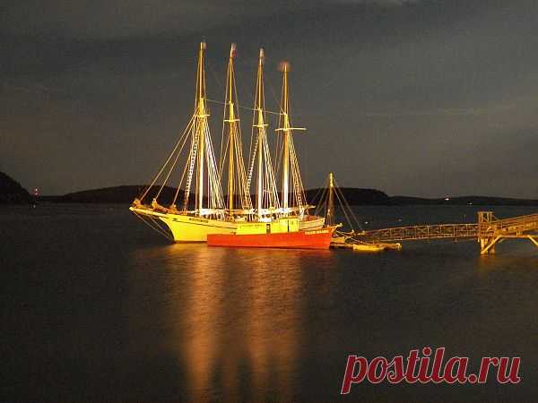 Four Masted Schooner In Moonlight  Free Stock Photo HD - Public Domain Pictures
