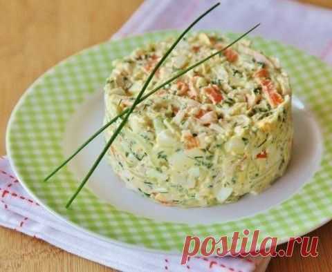 Салат из крабовых палочек с огурцом "Море волнуется раз"