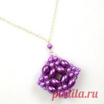 How to Make a 3D Purple Square Pearl Beaded Pendant Are you searching for beaded pendant pattern? Here I want to show you a 3D purple square pearl beaded pendant.