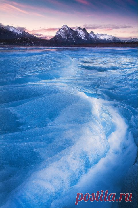 IceCracks_720.jpg (Изображение JPEG, 480 × 720 пикселов)
